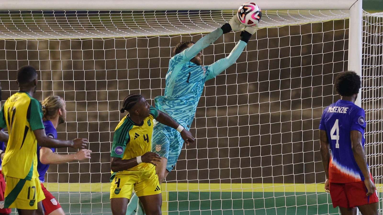 他依然表现 他依然表现